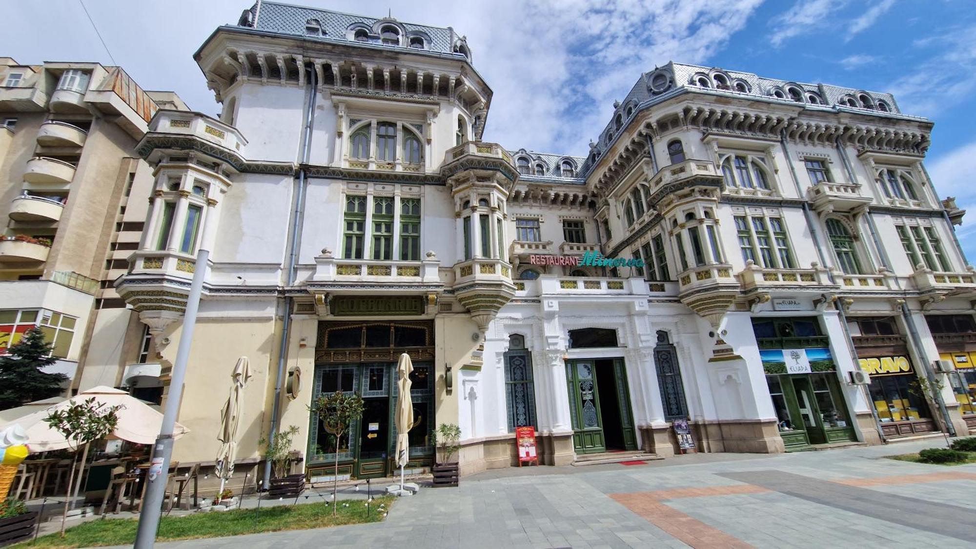 Minerva Studio Craiova Apartment Exterior photo