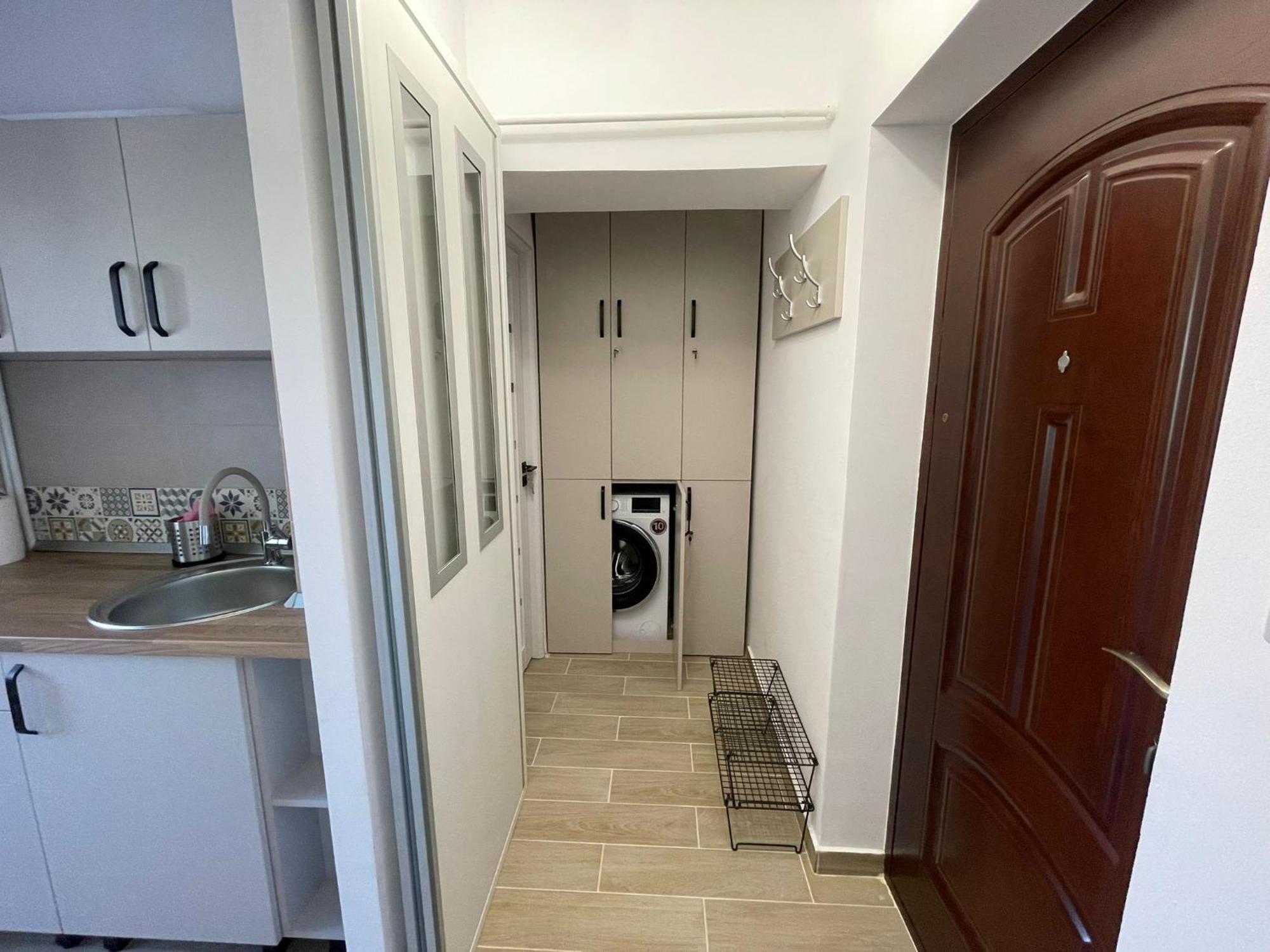 Minerva Studio Craiova Apartment Exterior photo