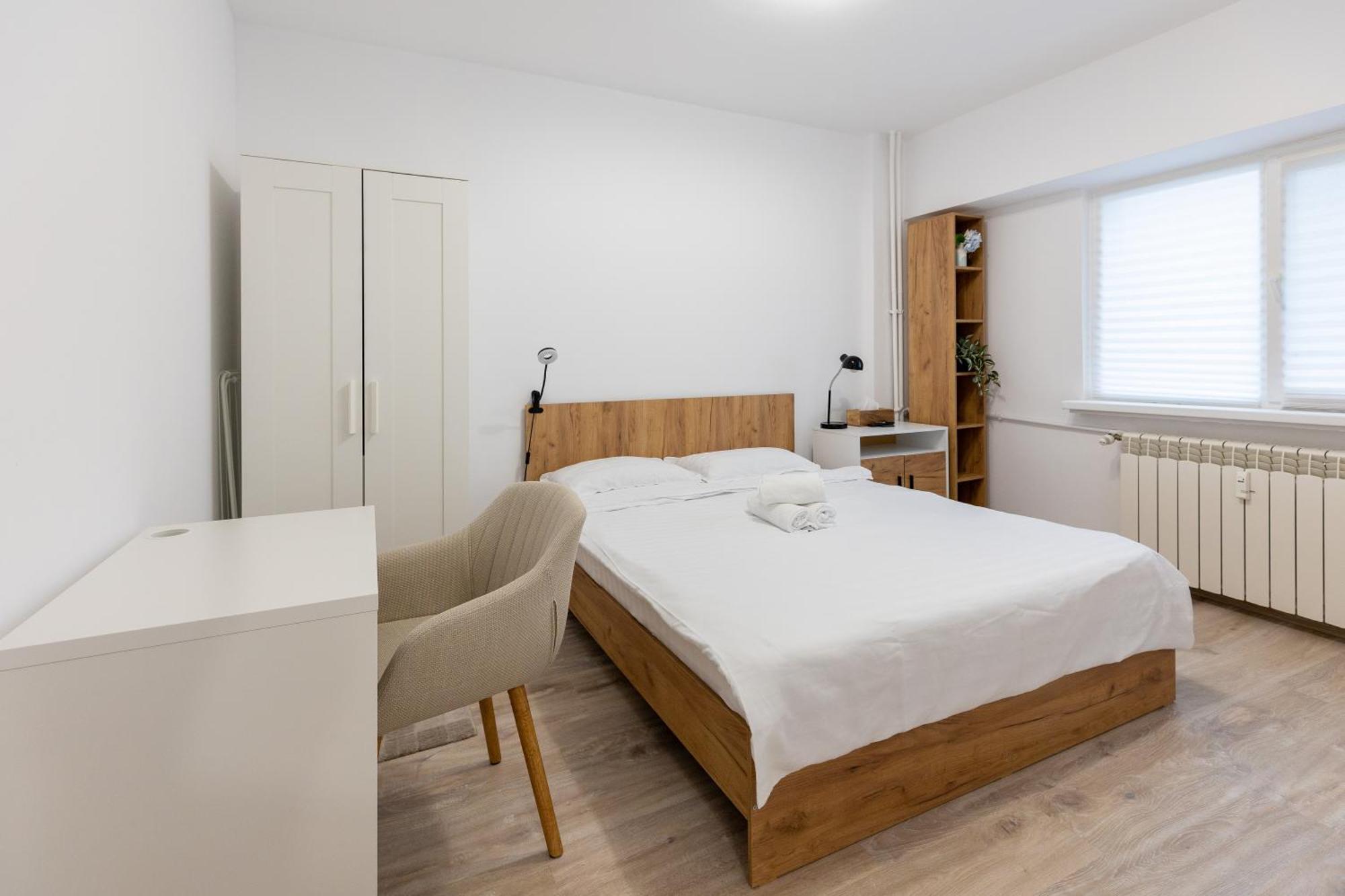 Minerva Studio Craiova Apartment Exterior photo